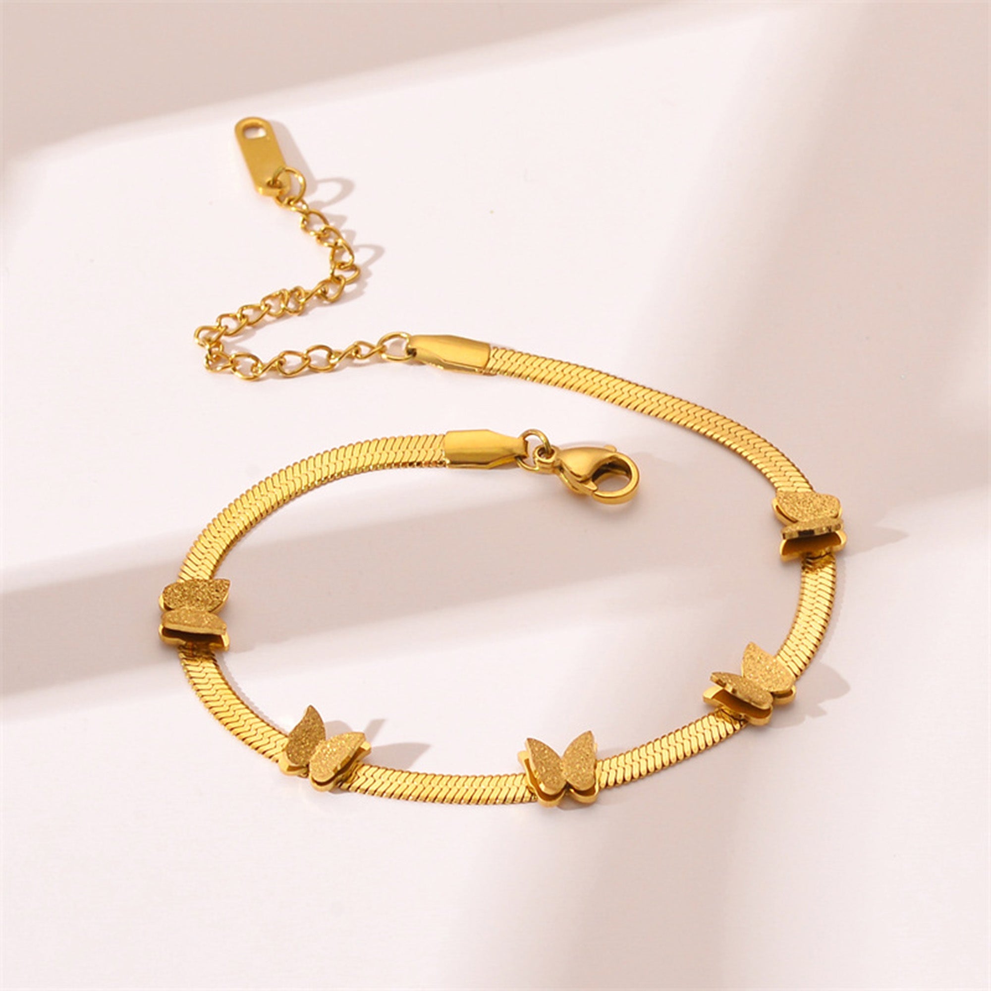 3D Butterflies Snake Chain Bracelet – Gold Colored